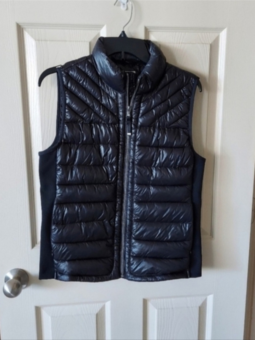 Gap Women's Puffer Vest SZ M